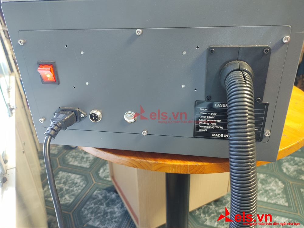 Máy-khắc-laser-Fiber-XONIOS-X30-Pro